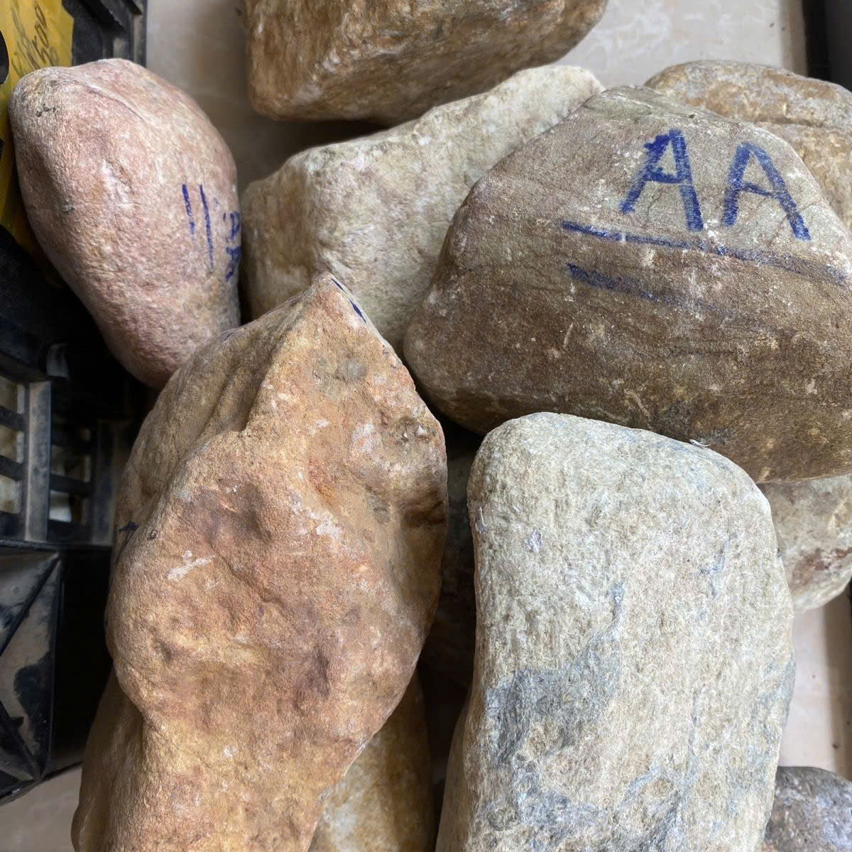 玉石原矿 Quặng ngọc bích Myanmar